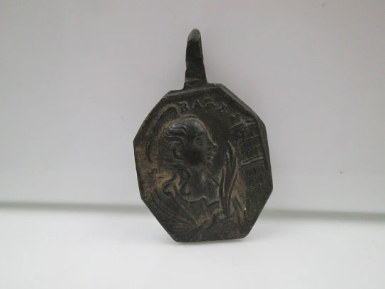 Medalla de bronce Nuestra Señora de Belén y Santa Bárbara. Siglo XVIII. España