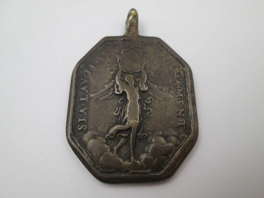 Medalla de bronce. Inmaculada Concepción y Santísimo Sacramento. Octogonal. Siglo XVIII