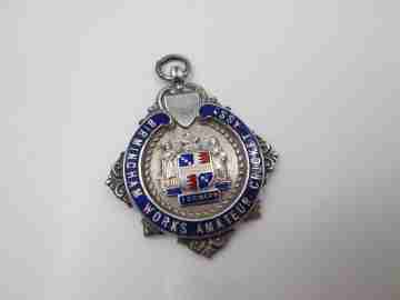 Medalla deportiva colgante. Asociación Críquet Amateur. Plata ley y esmalte. A.S.&Co. 1935