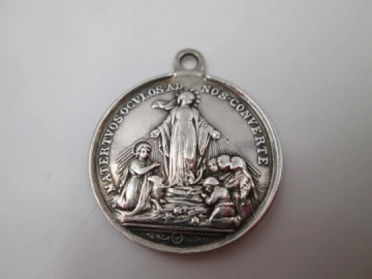 Medalla Inmaculada Concepción. Plata de ley. Alto relieve. Cruz y anagrama María. 1940