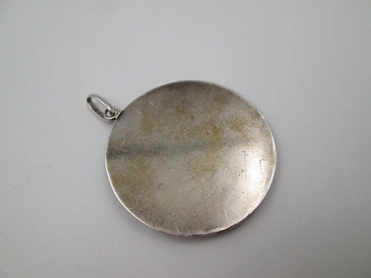 Medalla San José con el Niño. Plata de ley. Alto relieve. Asa y argolla. 1950. España