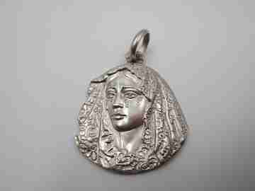 Medalla Virgen de la Macarena. Plata de ley 925. Argolla. España. 1980