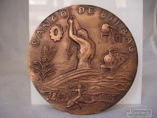 Medalla. 125 Aniversario del Banco de Bilbao. Bronce patinado