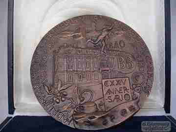 Medalla. 125 Aniversario del Banco de Bilbao. Bronce patinado