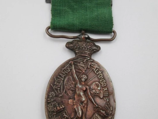 Melilla medal / Rif campaign. Bronze, 1909. Battle pin. Alfonso XIII