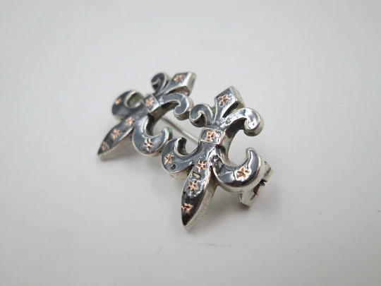 Men's blued sterling silver pin brooch. Gold stars details. Fleurs de lis. 1950's