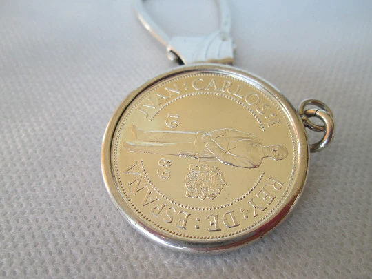 Men's keychain. Sterling silver. 1.000 pesetas coin V Centenary. 1989