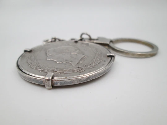 Men's keychain. Sterling silver. Mexican five-peso coin featuring Miguel Hidalgo. 1953 Men's keychain. Sterling silver. Mexican five-peso coin featuring Miguel Hidalgo. 1953