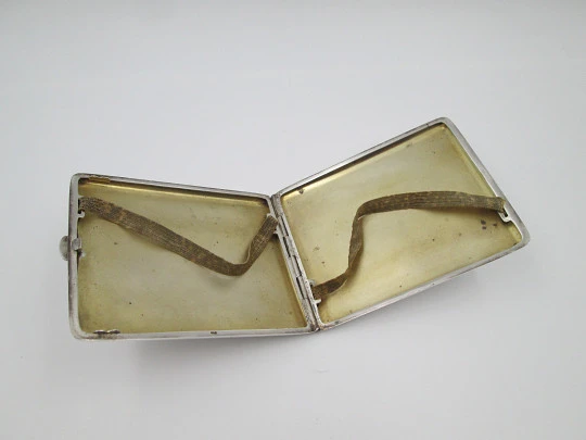 Men's rectangular cigarette case. Sterling silver. Guilloché and acanthus leaves. 1940's