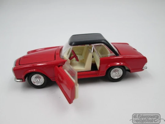 Mercedes 230 SL Sport. Joal. Caja. Coche en miniatura. Años 70