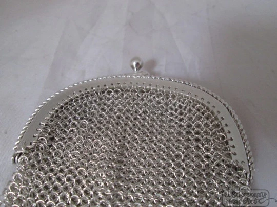 Mesh 800 silver purse. 1930's. Curve frame. Balls clasp. Europe