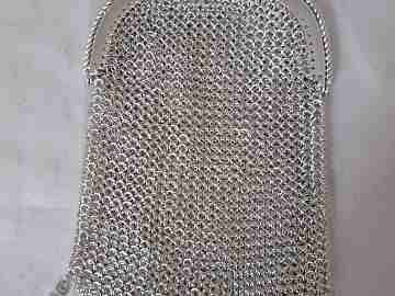 Mesh 800 silver purse. 1930's. Curve frame. Balls clasp. Europe