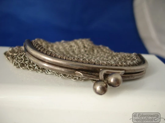 Mesh 800 silver purse. Curve frame. 1920. Double. Balls