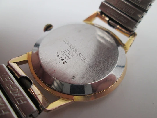 Micro. Stainless steel & 10 microns gold plated. Manual wind. Sub second. 1950's