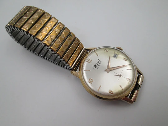 Micro. Stainless steel & 10 microns gold plated. Manual wind. Sub second. 1950's