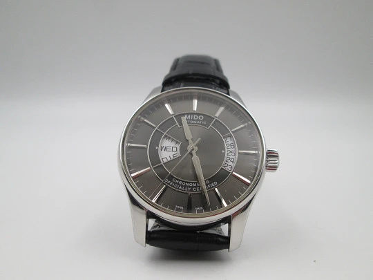 Mido Belluna men's automatic dress watch. Calendar. Leather strap. Swiss. 2008 Mido Belluna men's automatic dress watch. Calendar. Leather strap. Swiss. 2008