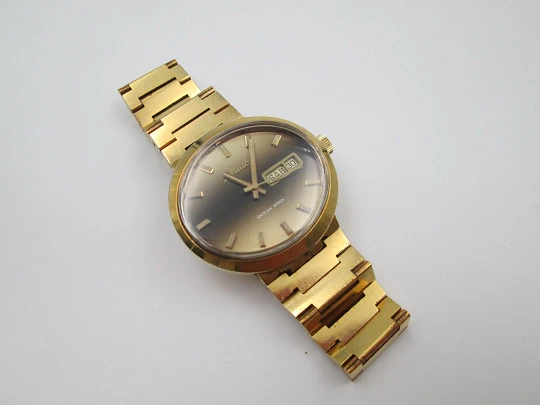 Mido Ocean Star. 30 microns gold plated. Automatic. Bracelet. Calendar. 1970's