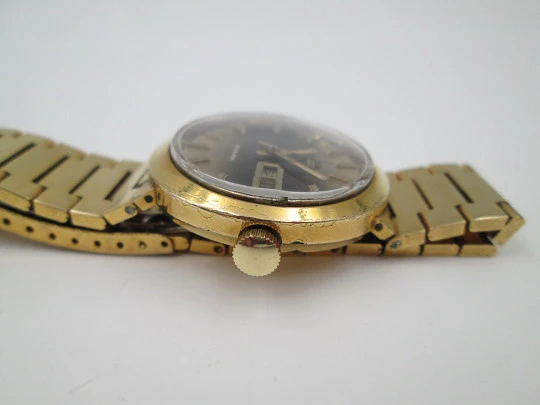 Mido Ocean Star. 30 microns gold plated. Automatic. Bracelet. Calendar. 1970's