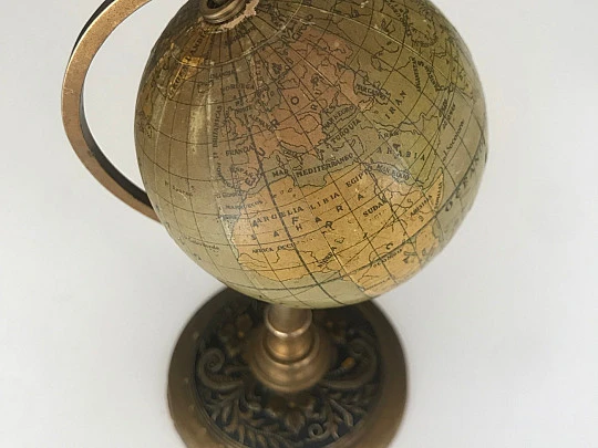 Miniature globe. Pla Dalmau. Wood & paper. 1930's. Metal stand