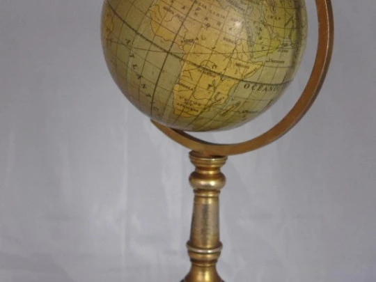 Miniature globe. Pla Dalmau. Wood & paper. 1930's. Metal stand