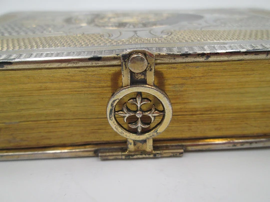 Missal / prayer book. Silver and vermeil. France. Engravings