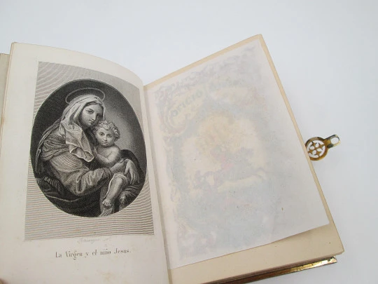 Missal / prayer book. Silver and vermeil. France. Engravings