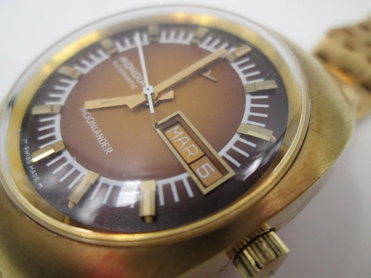 Mondia Moonlander. Gold plated & stainless steel. Automatic. 1960's. Bracelet