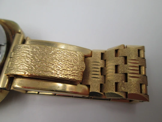 Mondia Moonlander. Gold plated & stainless steel. Automatic. 1960's. Bracelet