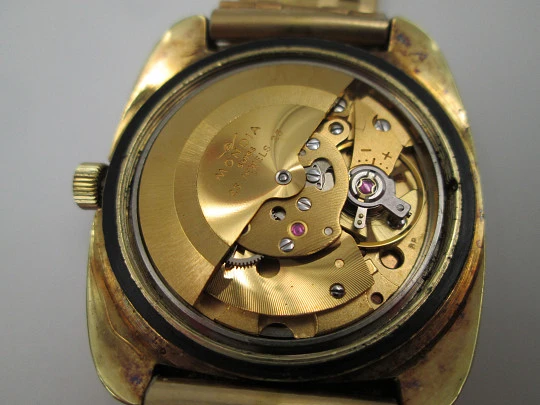 Mondia Moonlander. Gold plated & stainless steel. Automatic. 1960's. Bracelet