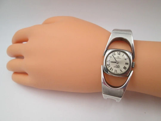Mondia women's watch with Puig Doria bracelet. 800 sterling silver. Manual wind Mondia women's watch with Puig Doria bracelet. 800 sterling silver. Manual wind