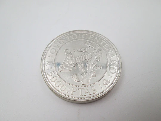 Moneda 5.000 pesetas Quinto Centenario. Juan Carlos I Rey de España. Plata de ley. 1990