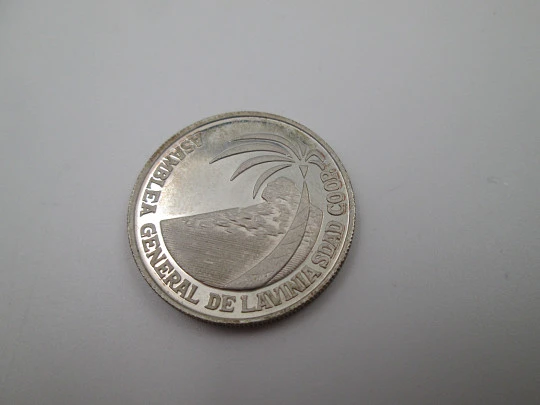 Moneda conmemorativa en plata de ley. Sociedad Cooperativa Lavinia. Estuche. 1984
