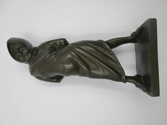 Monk sculpture. Lost wax bronze. 1930's. Europe