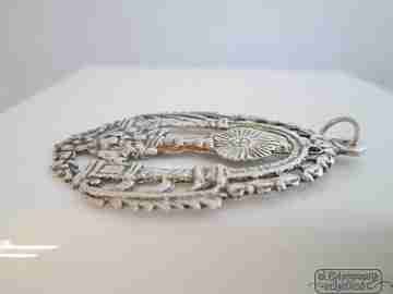 Monstrance and praying Virgin. Silver. 1890. Openwork. Arcade