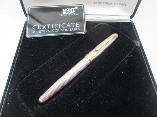 Montblanc 144 Meisterstück Solitaire. Plata ley 925 y detalles chapados oro. Estuche