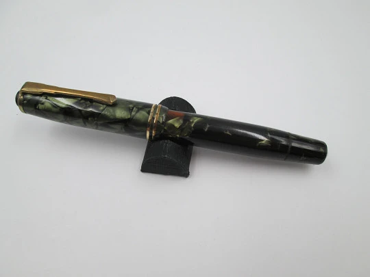 Montblanc 246. Green / black celluloid. 1940's. Piston filler