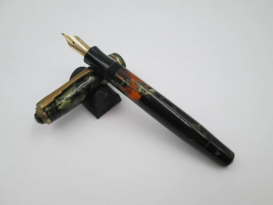 Montblanc 246. Green / black celluloid. 1940's. Piston filler