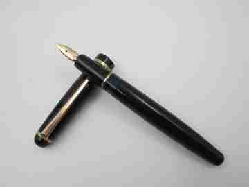 Montblanc 252. Black celluloid and gold plated details. Piston filler system. Germany. 1950's