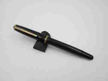 Montblanc 630. Black celluloid and gold plated details. Piston filler. 1950's