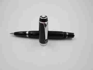Montblanc Bohème rollerball pen. Black resin and platinum metal. 2000's