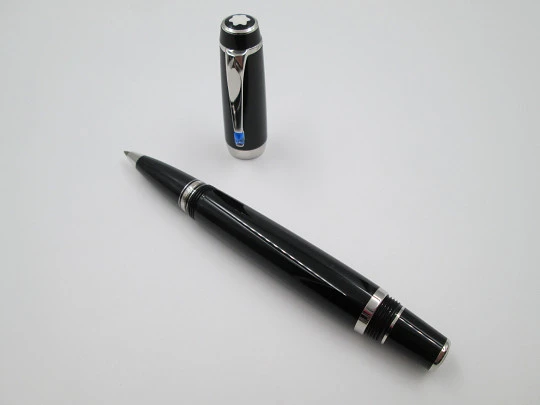 Montblanc Bohéme set. Fountain pen & rollerball. Blue leather pouch. 2010