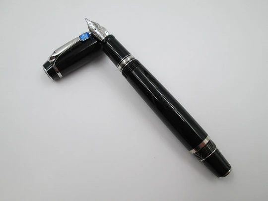 Montblanc Bohéme set. Fountain pen & rollerball. Blue leather pouch. 2010