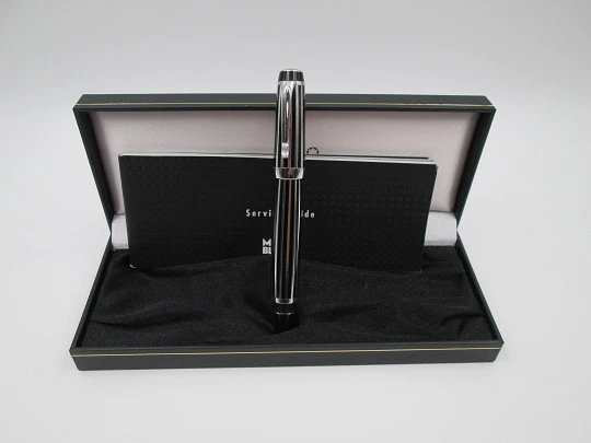 Montblanc Bohème Stripe rollerball. Black resin & platinum-plated bands