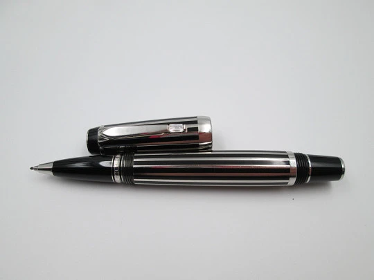 Montblanc Bohème Stripe rollerball. Black resin & platinum-plated bands