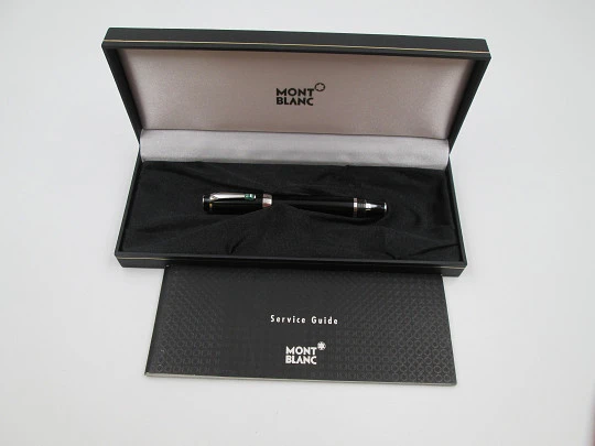 Montblanc Bohéme. Black resin and platinum details. 14k nib. Box