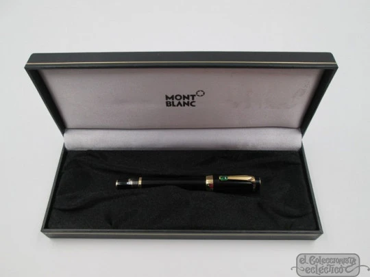 Montblanc Bohéme. Resina negra y chapados oro. Gema verde. Caja. 18k