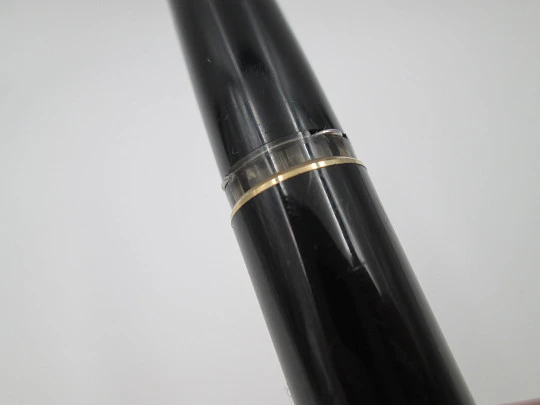 Montblanc Classic CF fountain pen. Black resin & gold plated details. 14k gold nib. 1980's Montblanc Classic CF fountain pen. Black resin & gold plated details. 14k gold nib. 1980's