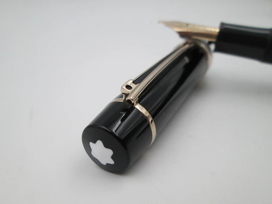 Montblanc Donation Pen Johann Strauss. Edición especial. Resina negra. 2015