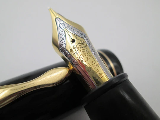 Montblanc Ernest Hemingway fountain pen and ballpoint pen set. Germany. 1992 Montblanc Ernest Hemingway fountain pen and ballpoint pen set. Germany. 1992