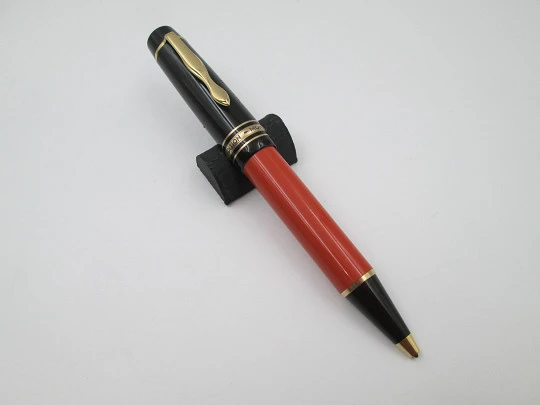Montblanc Ernest Hemingway fountain pen and ballpoint pen set. Germany. 1992 Montblanc Ernest Hemingway fountain pen and ballpoint pen set. Germany. 1992